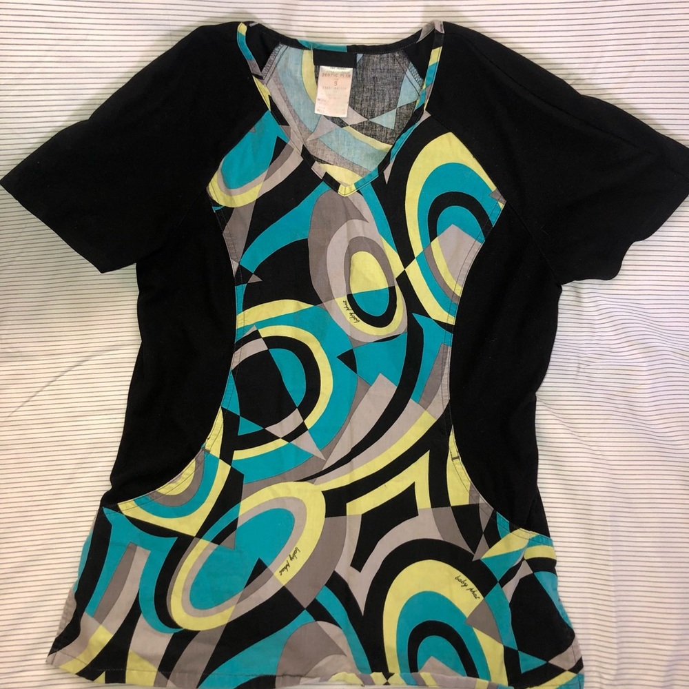 Women’s scrub top